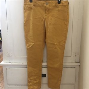 MAURICES 💛 Mustard Yellow Jeggings